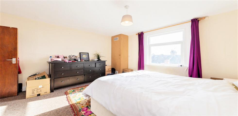 			1 Bedroom, 1 bath, 1 reception Flat			 Harrow Road, KENSAL GREEN